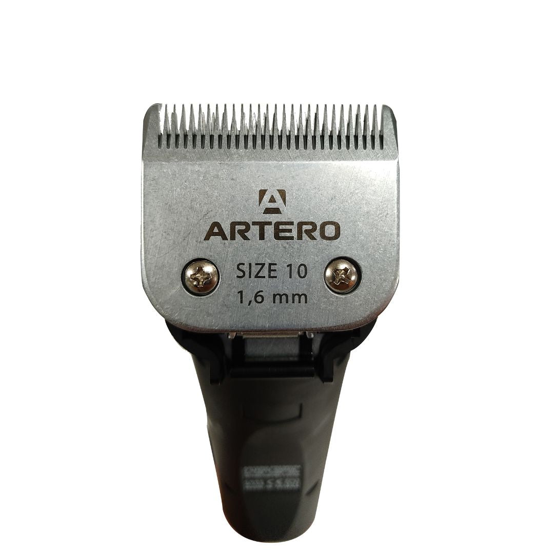 Artero Premium 2-Speed Professional Clipper with precision blades, designed for flexible grooming and easy maintenance, delivers reliable performance for pet owners and professionals. Professional grooming