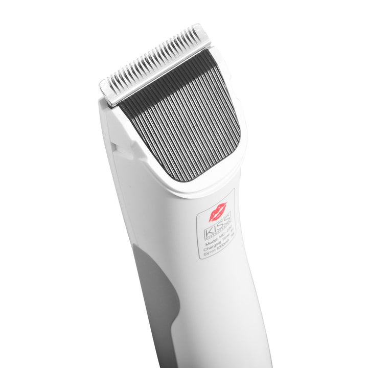 Versatile MC-230 Kiss Cordless Trimmer with long-lasting battery and ergonomic design, perfect for grooming small dogs and cats at home.