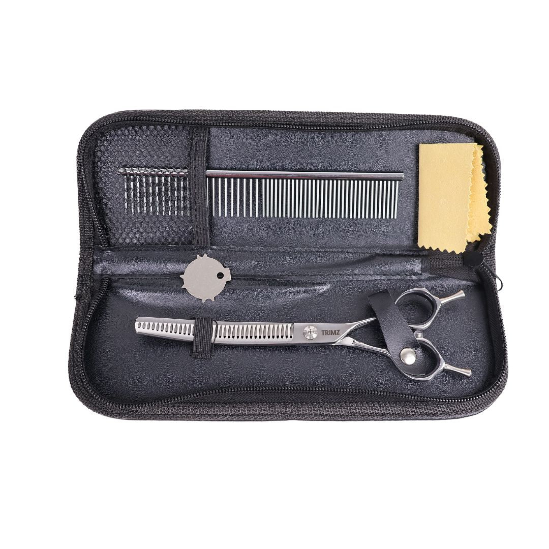 grooming kit with professional scissors for pet owners, grooming kit with professional scissors for pet lovers, grooming kit with professional scissors for pet care, grooming kit with professional scissors for pet grooming supplies.
